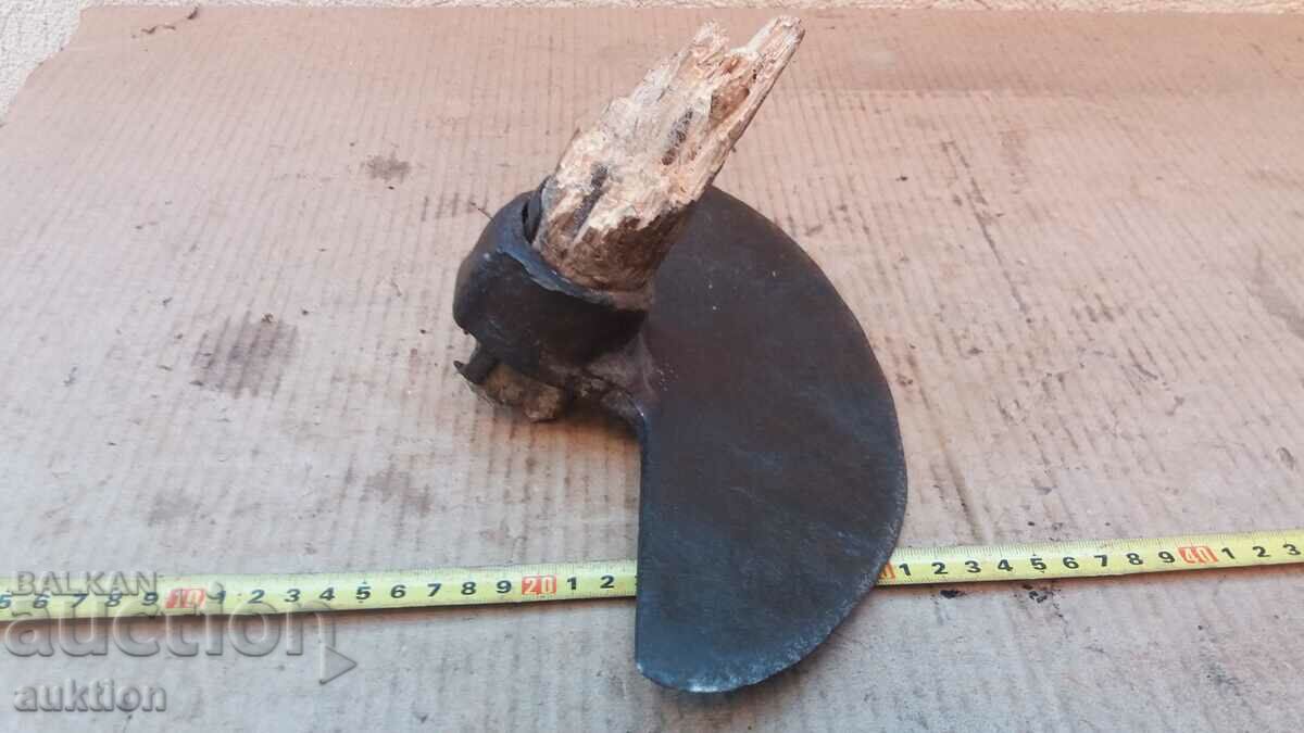 OLD WROUGHT HOE, SHOOT TOOL - 7 OLD WROUGHT HOE, SHOOT TOOL - 7