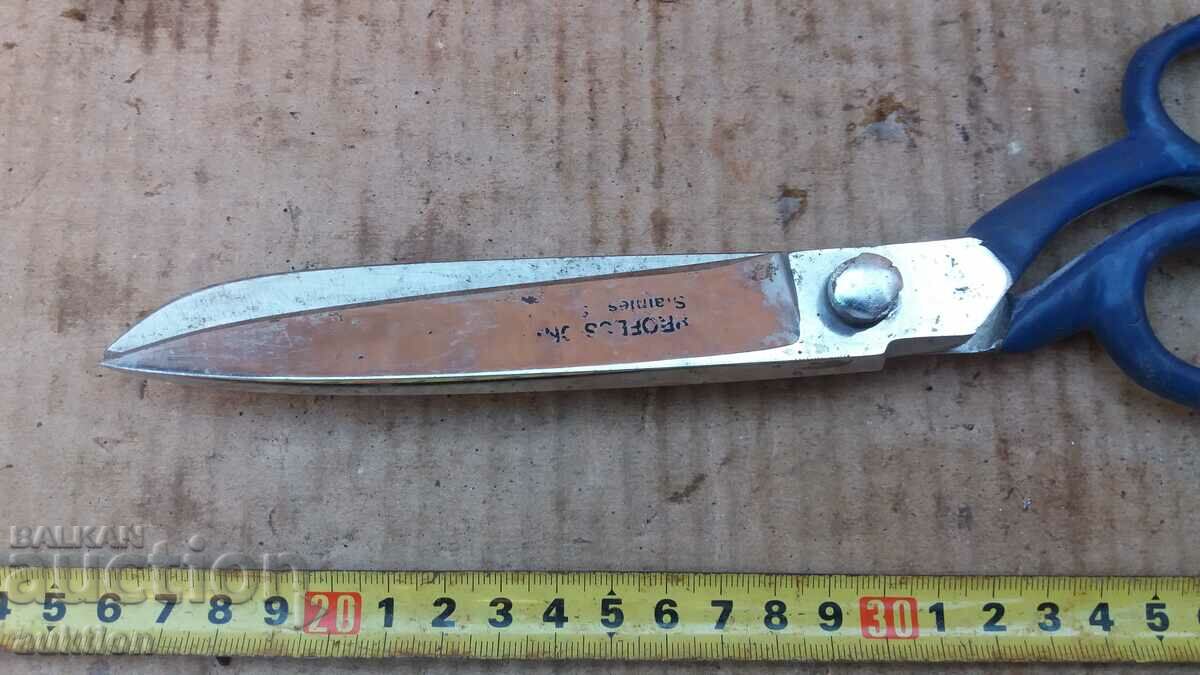 Delivery of OLD SOLID FABRIC SCISSORS - EXCELLENT Delivery of OLD SOLID FABRIC SCISSORS - EXCELLENT