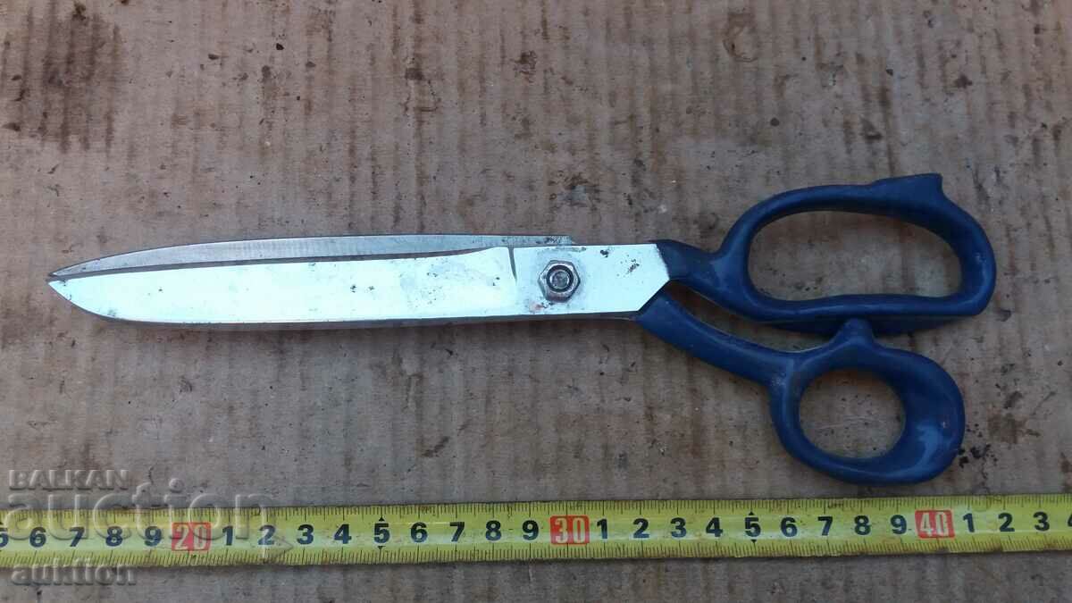 OLD SOLID FABRIC SCISSORS - EXCELLENT