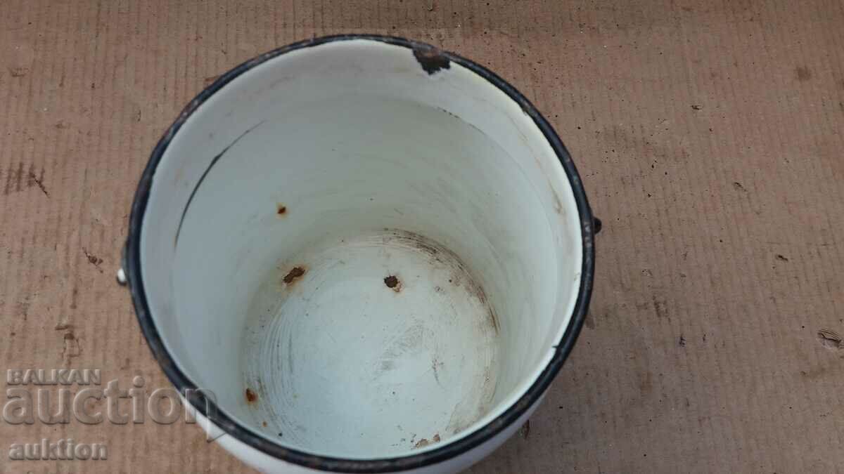 Auction ENAMELED SOC. BUCKET LABELED BUCKET Auction ENAMELED SOC. BUCKET LABELED BUCKET