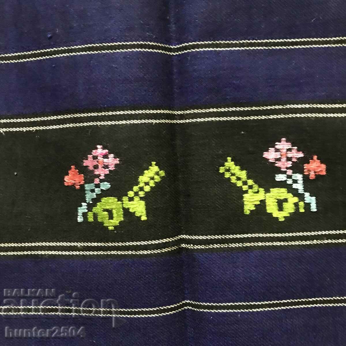 Apron, authentic, min. century, size 72/41 cm with price 19.95 BGN | € 10.20 Apron, authentic, min. century, size 72/41 cm with price 19.95 BGN | € 10.20