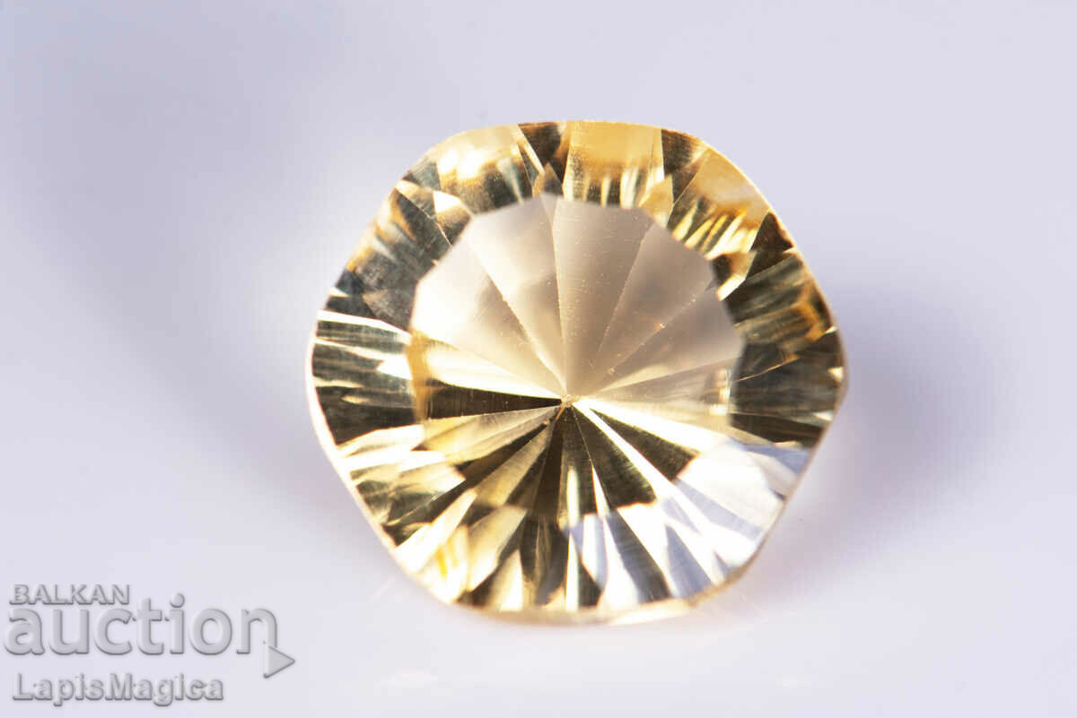 Citrine with fancy concave cut 4.49ct