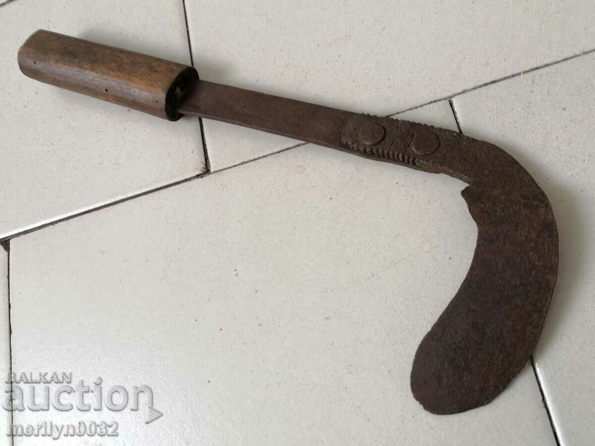 Nalbandian instrument, knitter, satin, ax, hair santrach with price 55.00 BGN | € 28.12