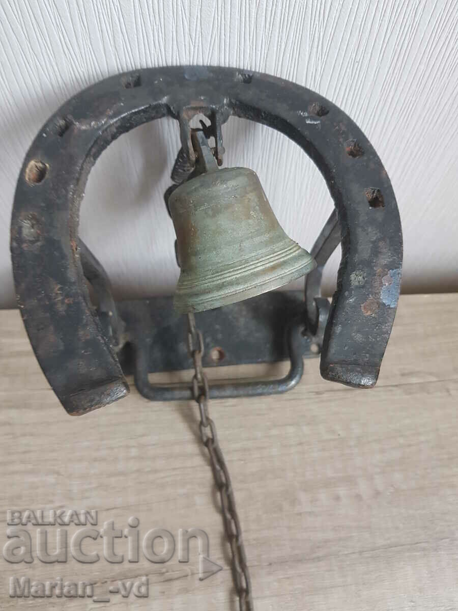 Μεταλλικό πέταλο, κουδούνι πόρτας με τιμή 80.00 BGN | € 40.90 Μεταλλικό πέταλο, κουδούνι πόρτας με τιμή 80.00 BGN | € 40.90