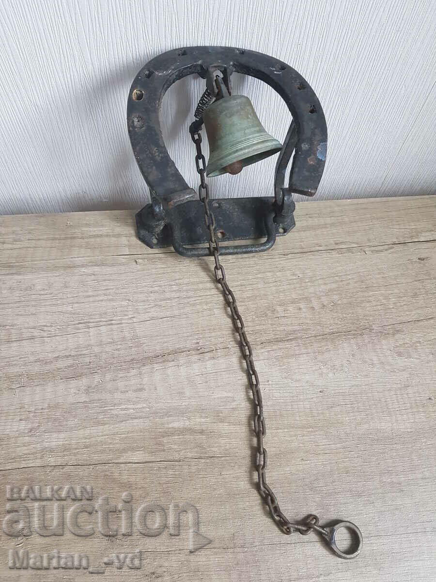 Metal horseshoe, door bell