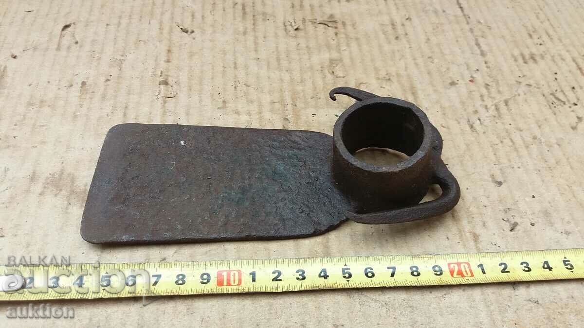 OLD WROUGHT HOE, HOE, SHOVEL - 6 OLD WROUGHT HOE, HOE, SHOVEL - 6