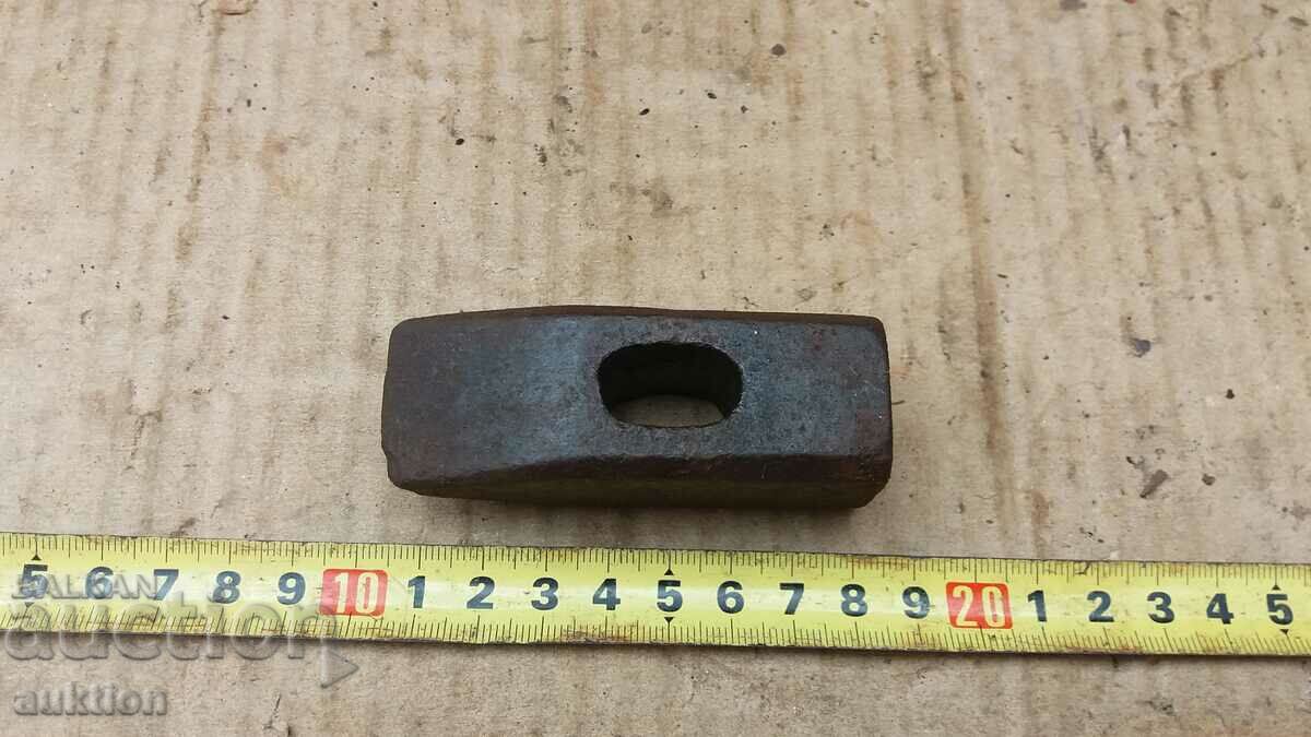 Delivery of STEEL-PLATED CRAFTSMAN'S HAMMER, TOOL Delivery of STEEL-PLATED CRAFTSMAN'S HAMMER, TOOL