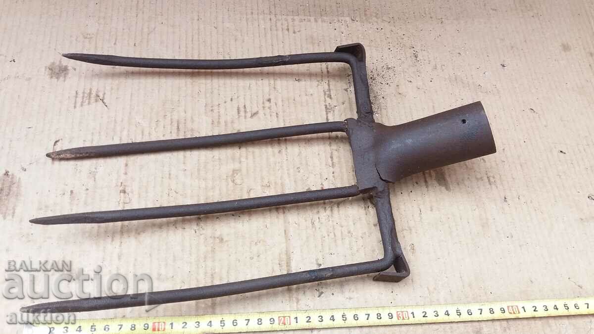 Auction SOLID FORGED FORK, BOLT TOOLING EXCELLENT Auction SOLID FORGED FORK, BOLT TOOLING EXCELLENT