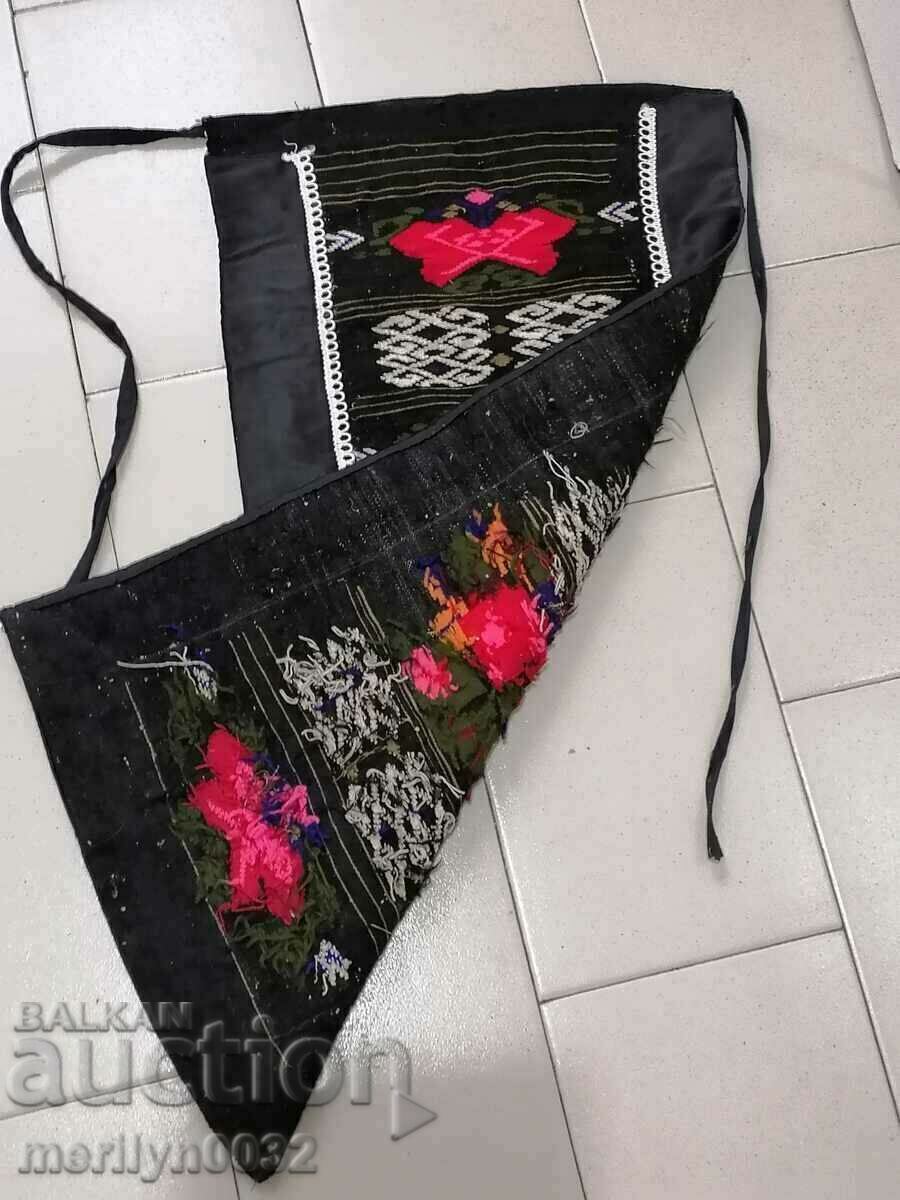 Auction  Cheiz apron, folk costume, sukman, pishchimal