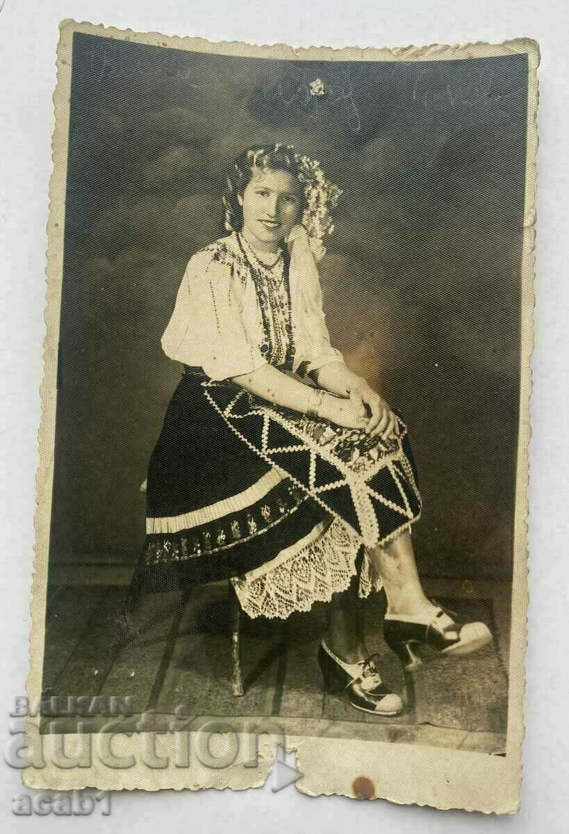 Girl in Pavliken costume with price 9.99 BGN | € 5.11 Girl in Pavliken costume with price 9.99 BGN | € 5.11