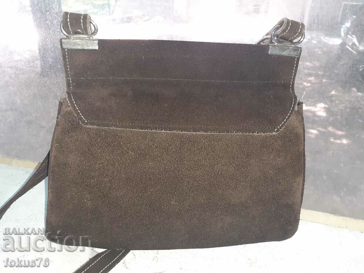 Very high quality and beautiful handbag made of natural nubuck with price 39.00 BGN | € 19.94 Very high quality and beautiful handbag made of natural nubuck with price 39.00 BGN | € 19.94