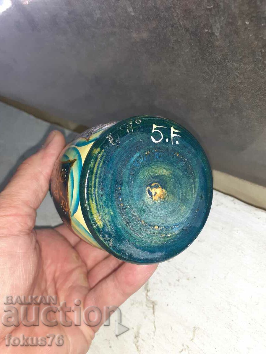 Beautiful hand painted Russian wooden Matryoshka doll - 5 Beautiful hand painted Russian wooden Matryoshka doll - 5