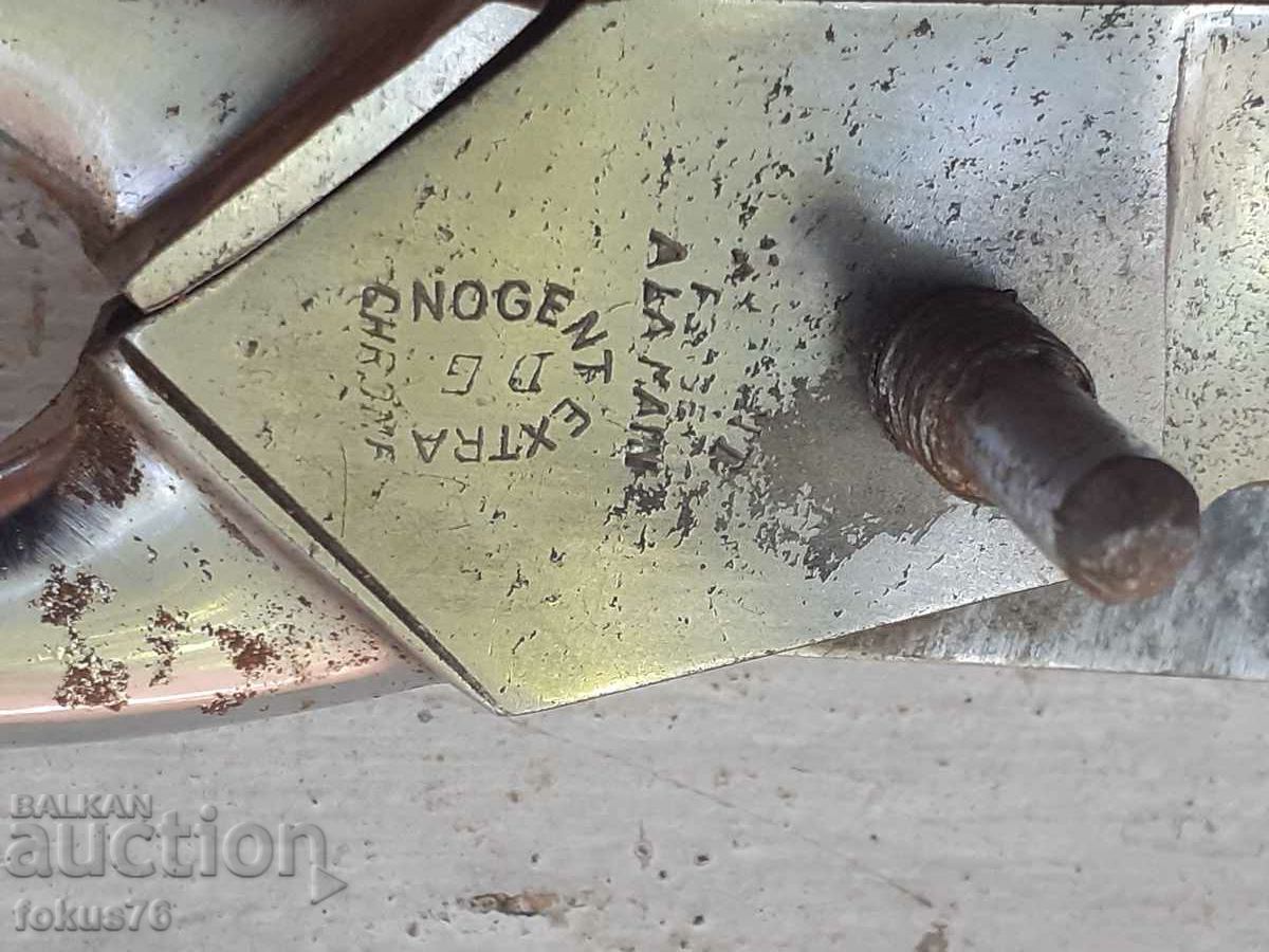 Delivery of Large branded sewing scissors great cut Delivery of Large branded sewing scissors great cut