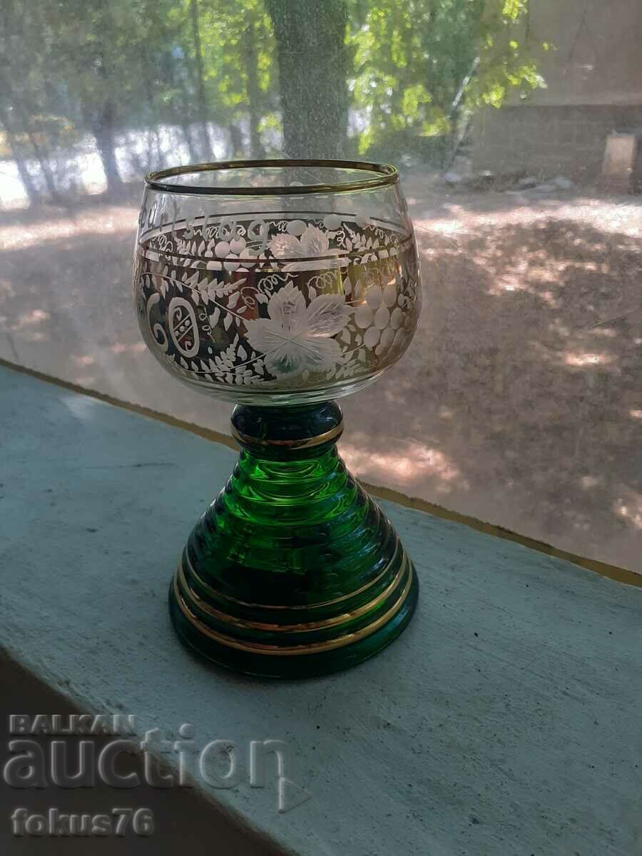 Auction Amazing Crystal Music Playing Wine Glass Auction Amazing Crystal Music Playing Wine Glass