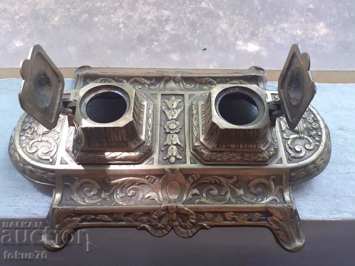 Delivery of Great Old Bronze Baroque Inkwell - Antique Delivery of Great Old Bronze Baroque Inkwell - Antique