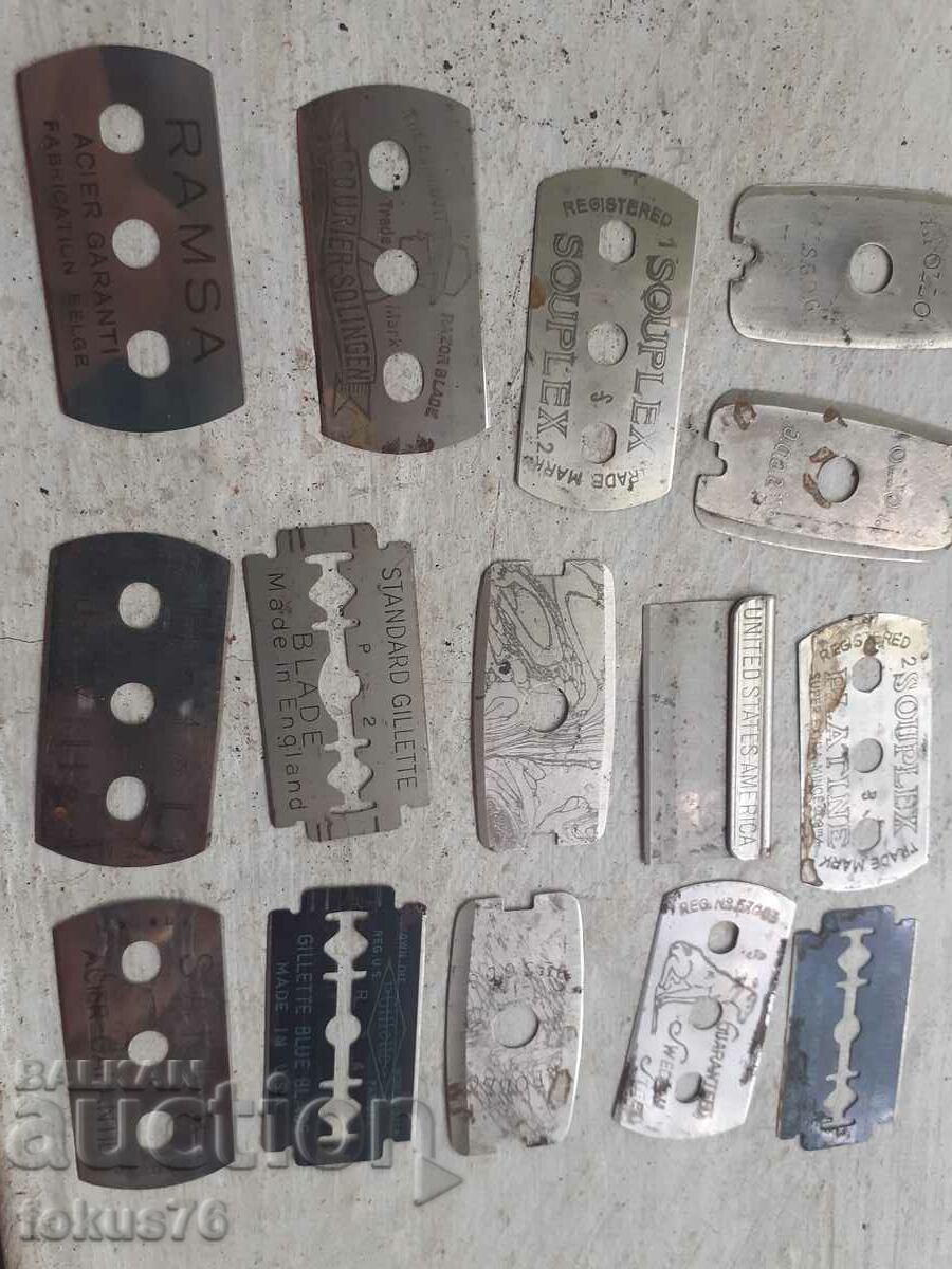 Delivery of Collectible barber set razor blades Delivery of Collectible barber set razor blades