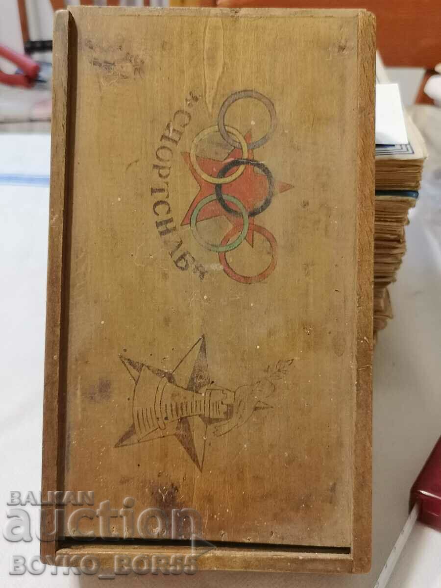 Delivery of Antique Sportsnab Box, 1950s Delivery of Antique Sportsnab Box, 1950s