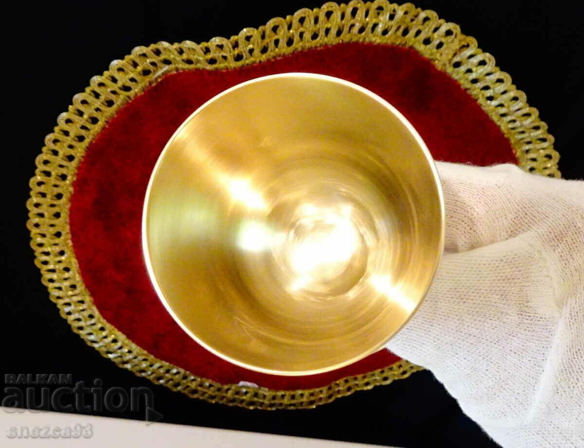 Χάλκινο κύπελλο Σαουδικής Αραβίας, σταυρωμένα ξίφη, λουλούδια. - 5 Χάλκινο κύπελλο Σαουδικής Αραβίας, σταυρωμένα ξίφη, λουλούδια. - 5