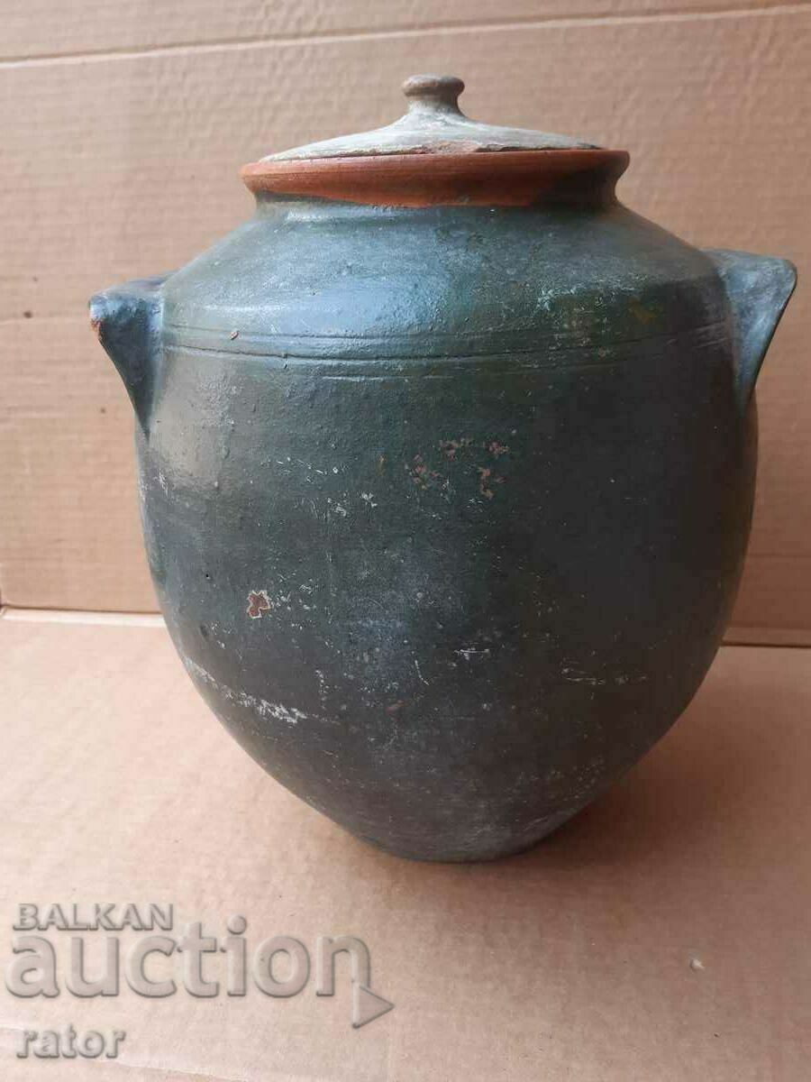 Old jar with a lid - Kingdoms of Bulgaria. Pot, ceramic
