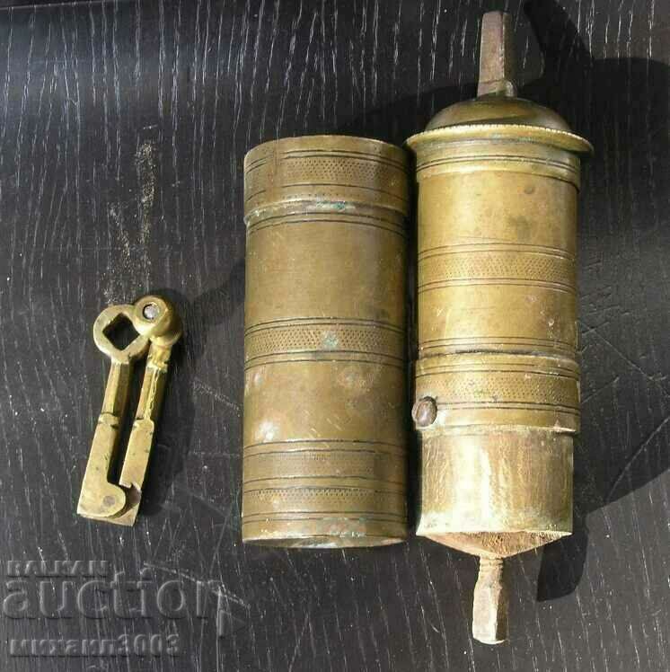 Аукцион СТАРИННА БРОНЗОВА КАФЕМЕЛАЧКА Аукцион СТАРИННА БРОНЗОВА КАФЕМЕЛАЧКА