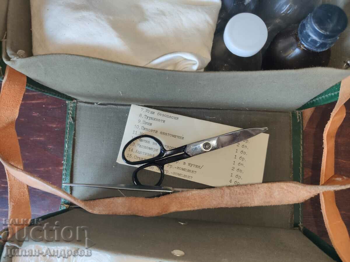 Old military medical kit, Red Cross - FULL SET! - 5 Old military medical kit, Red Cross - FULL SET! - 5