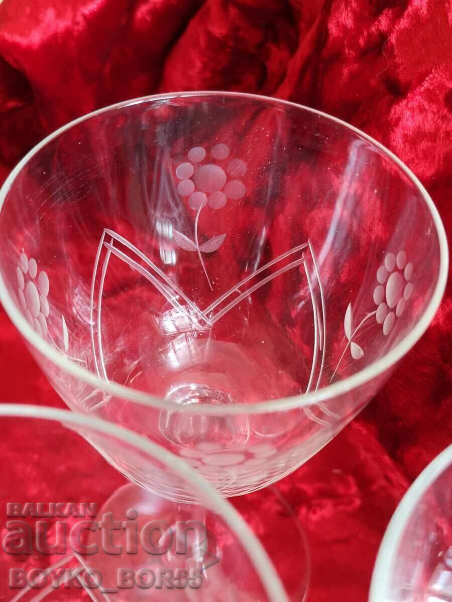 Livrarea Trei cupe din Regatul Bulgariei lucrate manual și gravură Livrarea Trei cupe din Regatul Bulgariei lucrate manual și gravură