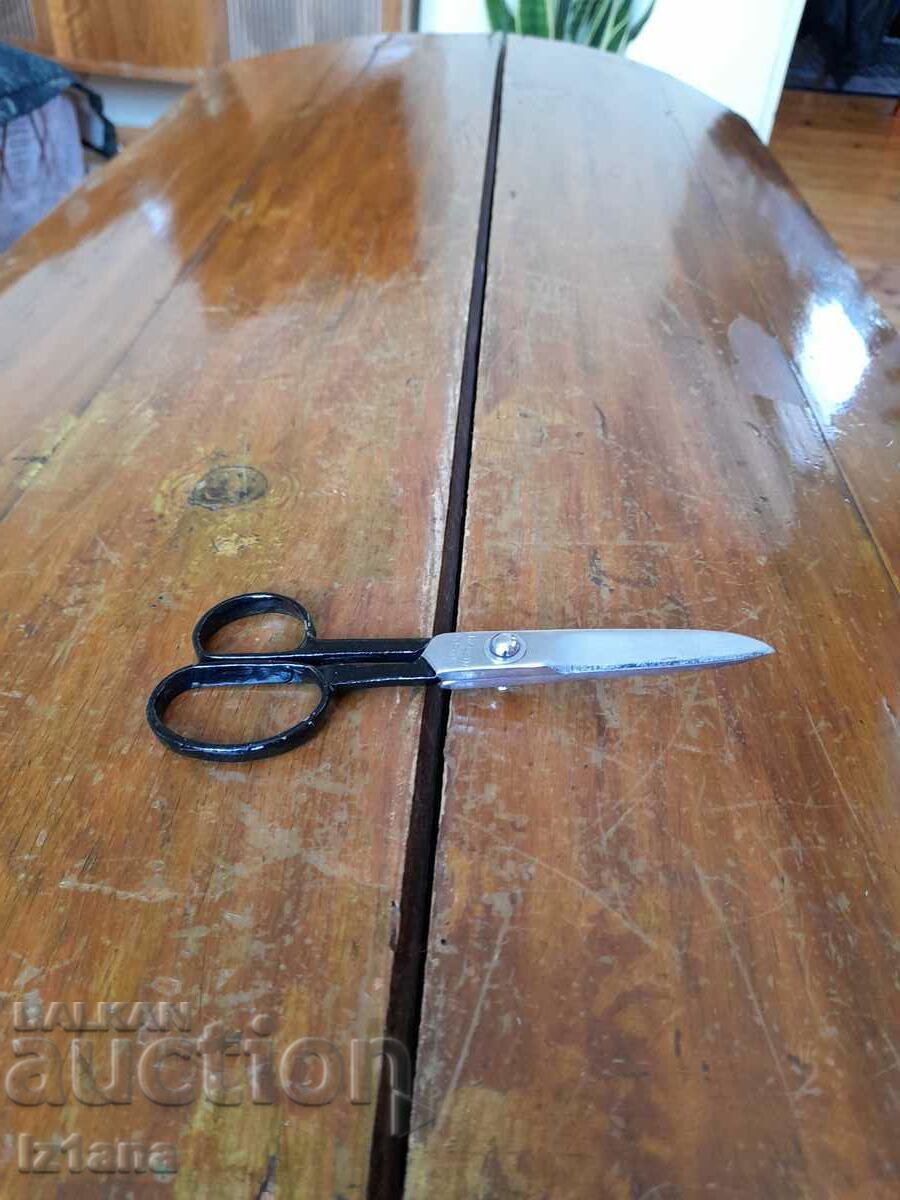 Παλιό ψαλίδι, ψαλίδι