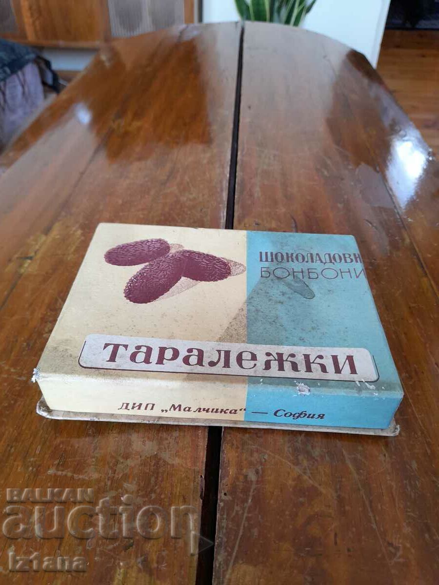 Стара кутия от шоколадови бонбони Таралежки