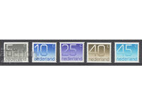 1976-82. Нидерландия. Номерирани марки. Различно назъбване.