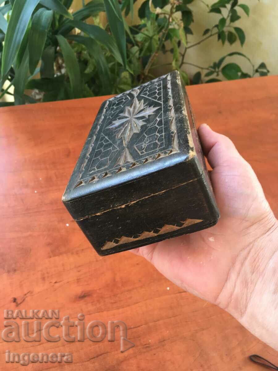 CUTIE SCULPA IN LEMN ANTICH - 5 CUTIE SCULPA IN LEMN ANTICH - 5