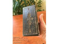 BOX WOOD CARVING ANTIQUE