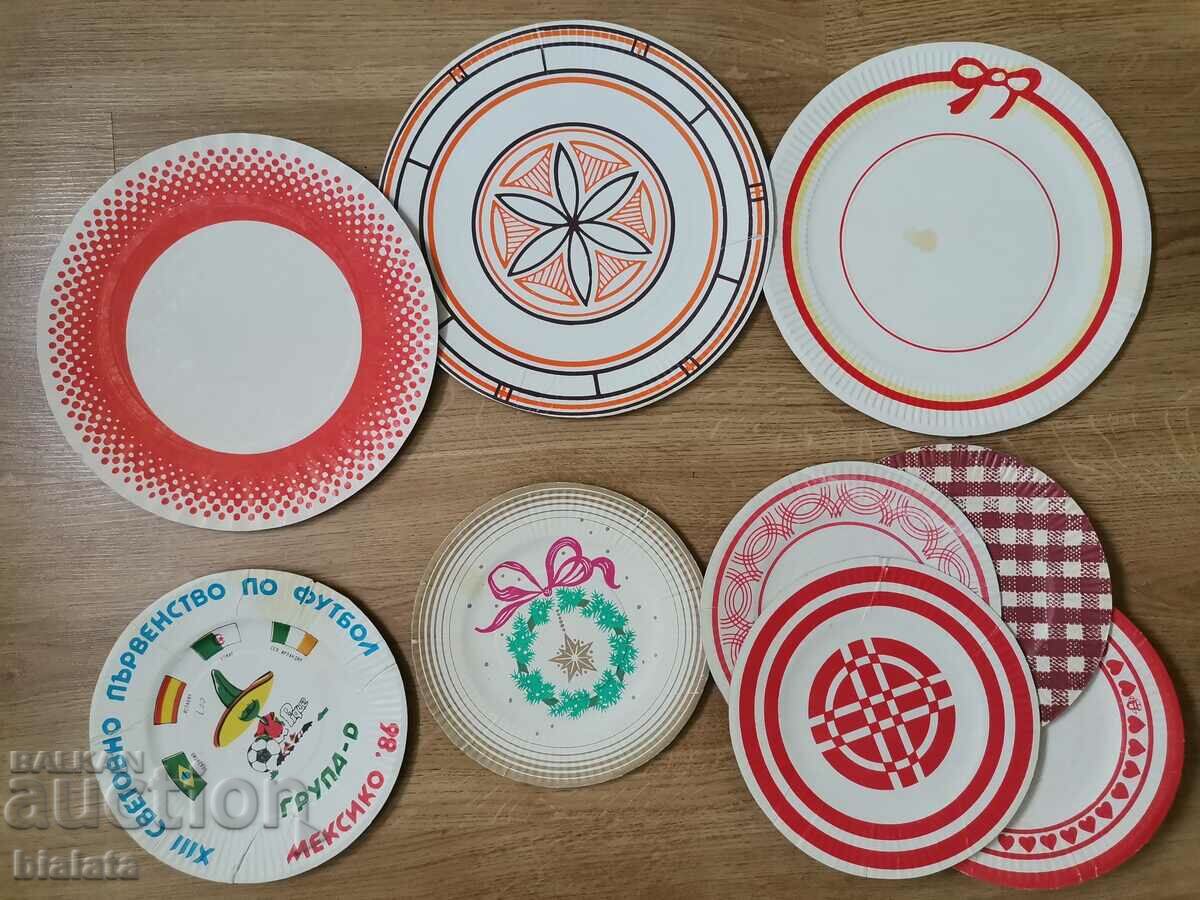 Delivery of Collection of cardboard plates 35 pieces Delivery of Collection of cardboard plates 35 pieces