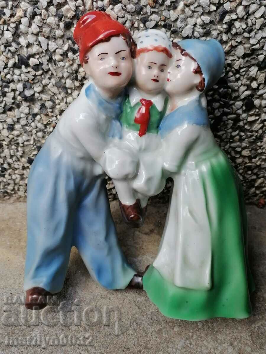 Porcelain NRB Mom Mesi Tati brings to live labor figure