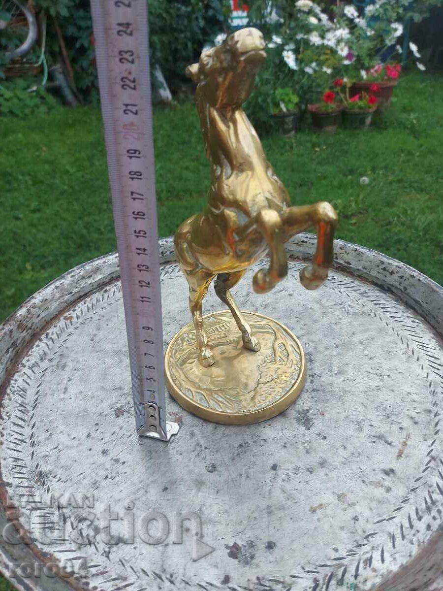 KOH with price 409.50 BGN | € 209.37 KOH with price 409.50 BGN | € 209.37