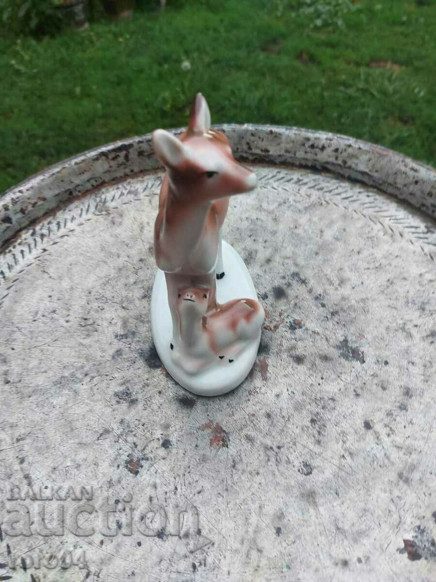 Delivery of DOE WITH LITTLE - PORCELAIN - ISIS Delivery of DOE WITH LITTLE - PORCELAIN - ISIS