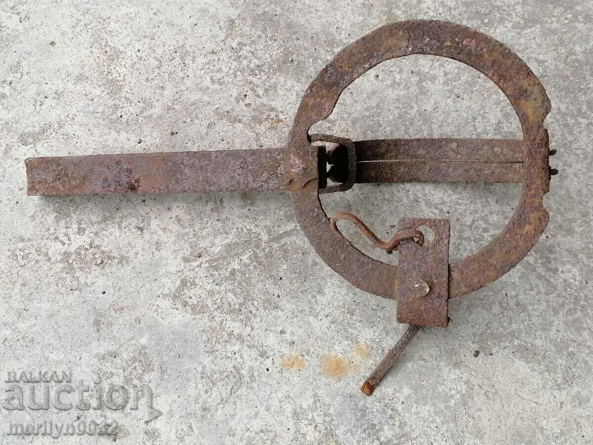 Old hand forged trap, wrought iron - 5 Old hand forged trap, wrought iron - 5