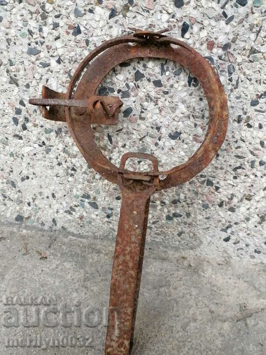 Old hand forged trap, wrought iron - 6 Old hand forged trap, wrought iron - 6