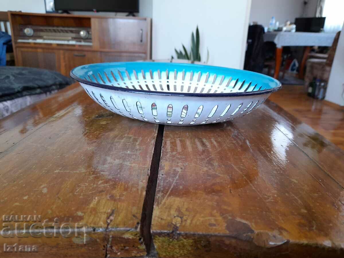 Old enamel plate, fruit bowl Old enamel plate, fruit bowl