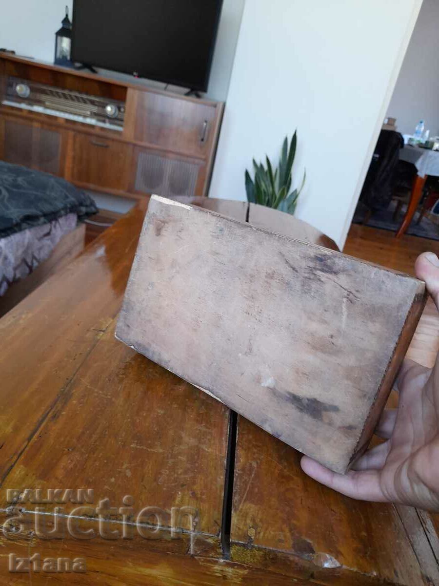 Old vanity case, accessory box VNVTU Todor Kableshkov - 6