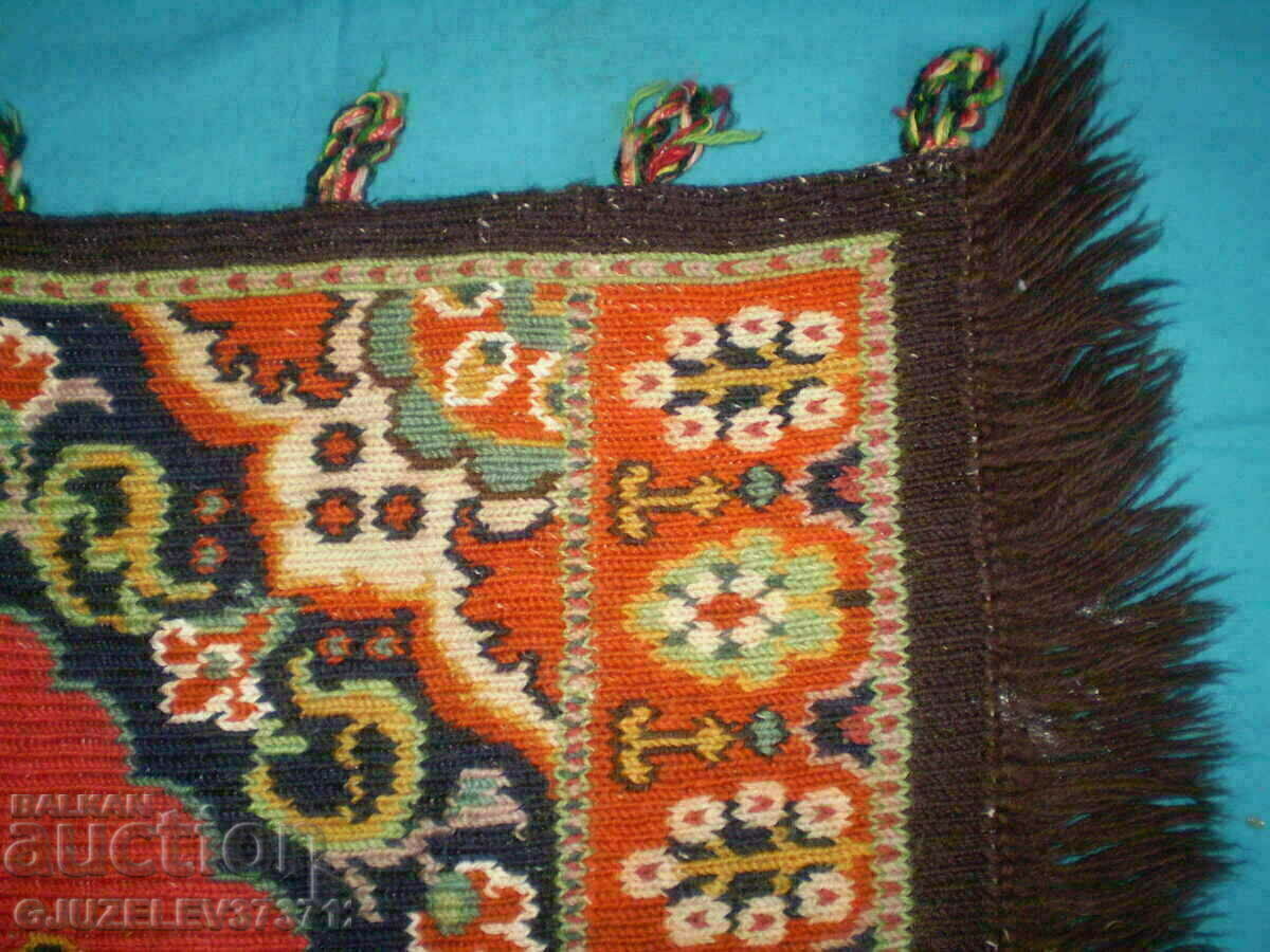 Стар ръчно бродиран ковьор килим с вълнени конци - 5 Стар ръчно бродиран ковьор килим с вълнени конци - 5