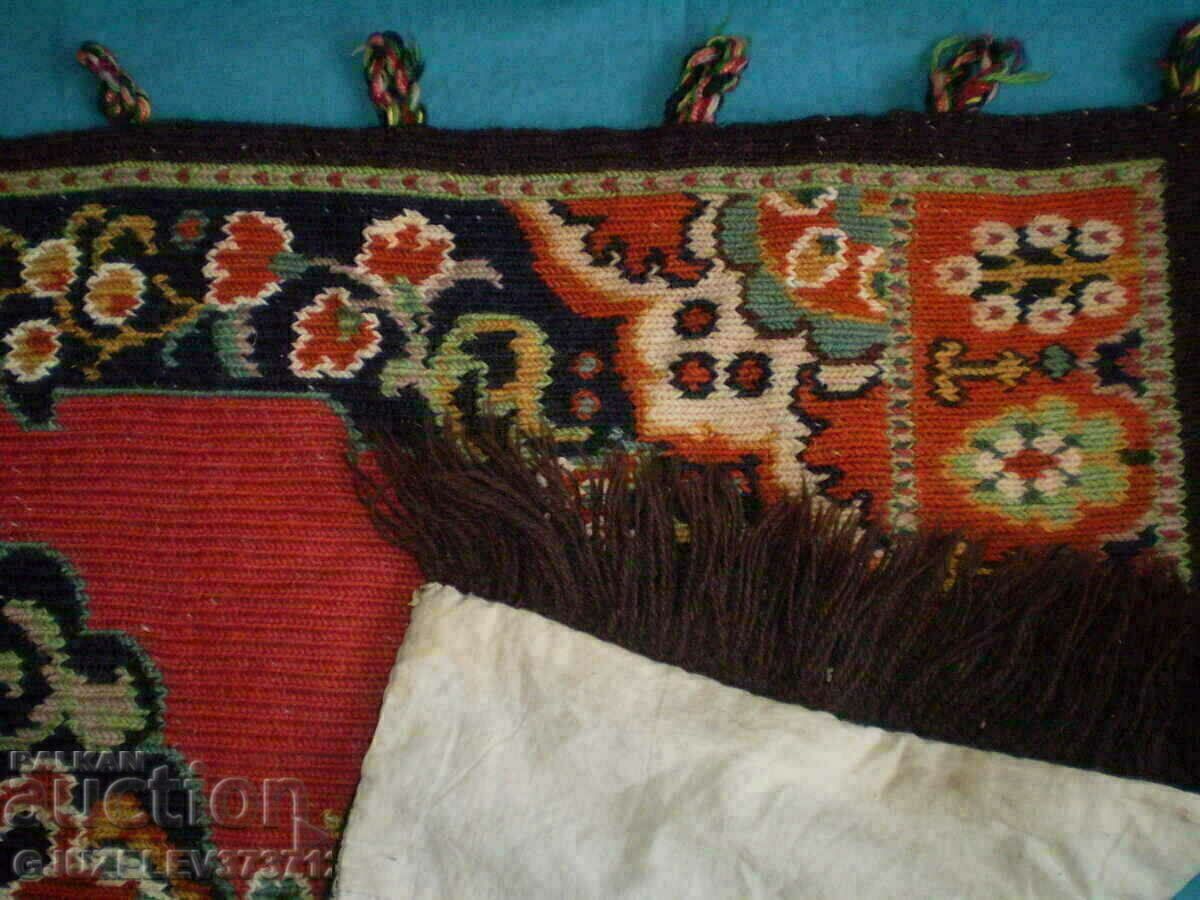 Стар ръчно бродиран ковьор килим с вълнени конци - 7 Стар ръчно бродиран ковьор килим с вълнени конци - 7