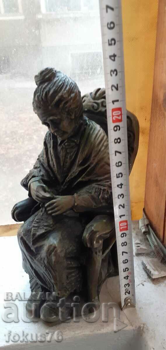 Statuette figure of an elderly Chinese woman - material stone paste - 7 Statuette figure of an elderly Chinese woman - material stone paste - 7