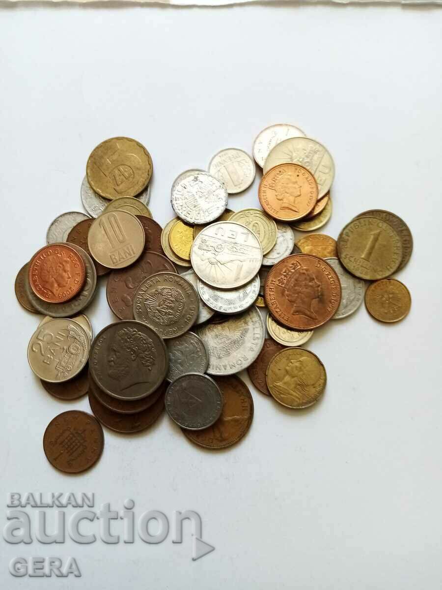 Монети от света