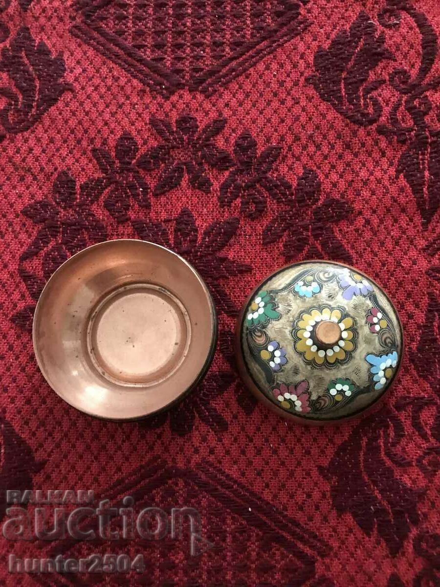 Box - copper, length 8 cm, height 7 cm with price 19.95 BGN | € 10.20 Box - copper, length 8 cm, height 7 cm with price 19.95 BGN | € 10.20