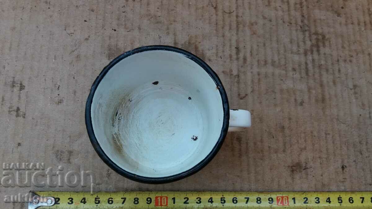Delivery of SOC. ENAMELLED CUP, MARKED GLASS Delivery of SOC. ENAMELLED CUP, MARKED GLASS