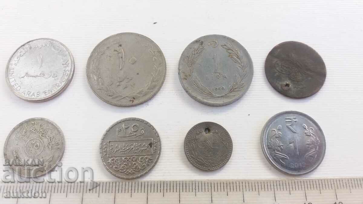 Auction  COLLECTION OF 8 ARAB COINS - MISCELLANEOUS