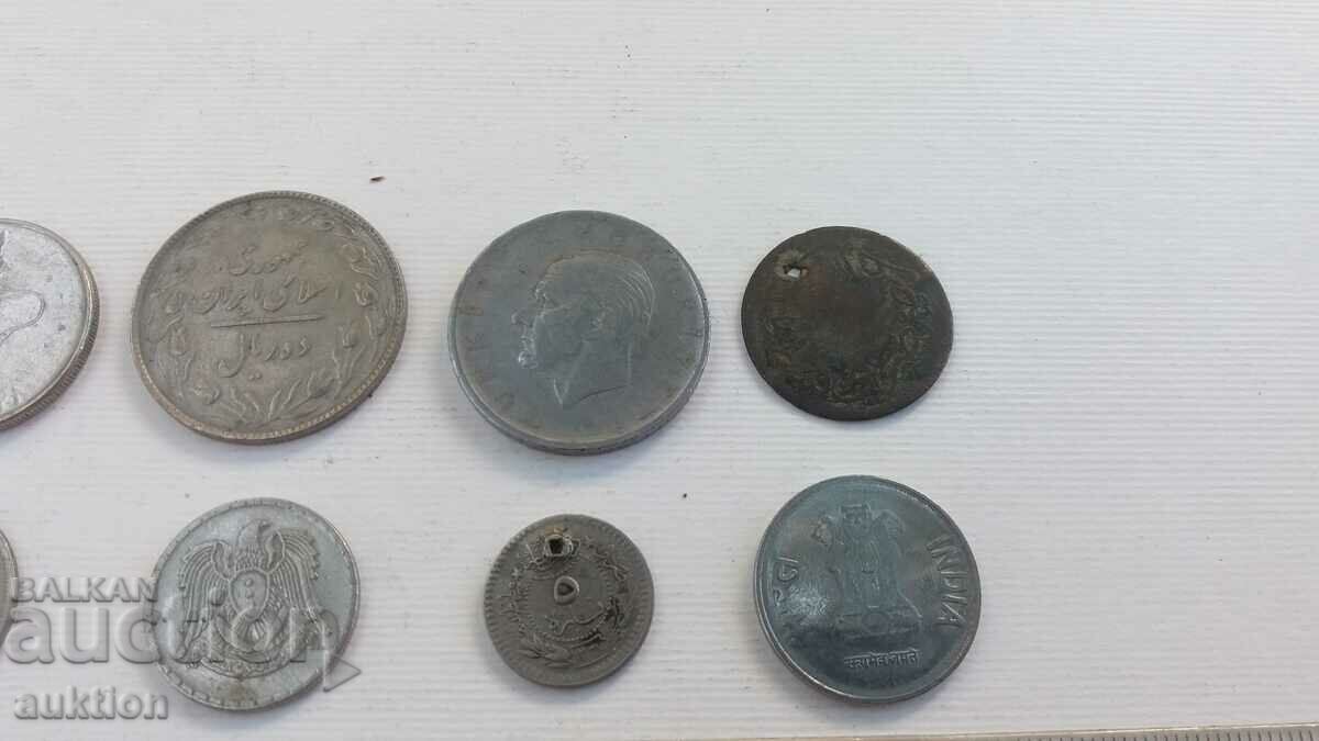 COLLECTION OF 8 ARAB COINS - MISCELLANEOUS - 7