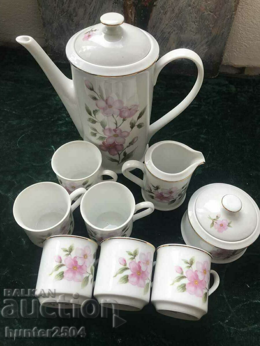 Delivery of Coffee service-Czechoslovakia Delivery of Coffee service-Czechoslovakia