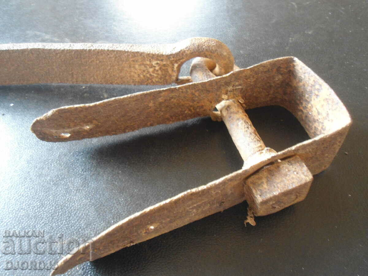 Доставка на Старо ковано желязо Доставка на Старо ковано желязо