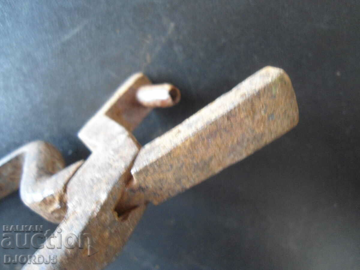 An old specialized tool - 5 An old specialized tool - 5